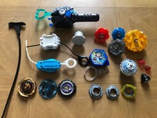 Toupies lanceurs beyblade d'occasion  Cannes-La-Bocca