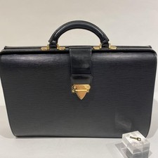 Louis vuitton serviette d'occasion  Expédié en Belgium