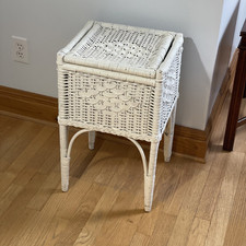 White wicker furniture for sale  Palmyra