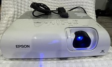 Projetor 3LCD multimídia Epson PowerLite S5 EMP-S5 com adaptador CA bolsa remota comprar usado  Enviando para Brazil