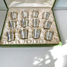 Petits gobelets alcool d'occasion  Vif