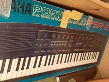 Tastiera musicale yamaha usato  Vinzaglio