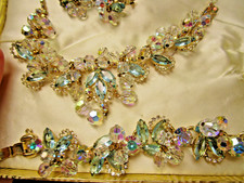 Conjunto de brinco pulseira colar vintage claro/azul gelo strass e contas Cha Cha VEJA comprar usado  Enviando para Brazil