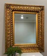 Espelho de madeira vintage ornamentado ouro bronze desgastado barroco folha de acanto 25” X 21” comprar usado  Enviando para Brazil