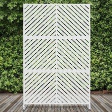 Free decorative privacy for sale  Brentwood
