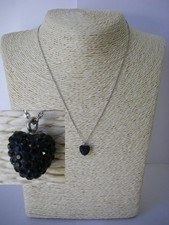 Joli collier pendentif d'occasion  Marans