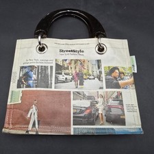 Bolsa tote COUTURE PLANET Y2K jornal reciclado pequena alça superior comprar usado  Enviando para Brazil