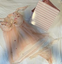 🩷 BONECA BEBÊ VINTAGE VICTORIA SECRET 36B sedutora, sexy, miçangas, caixa original, usado comprar usado  Enviando para Brazil