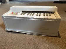 Vintage white magnus for sale  Fairfield