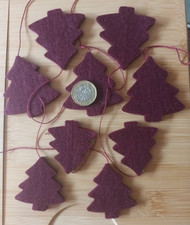 Ready decorate maroon for sale  WELLINGBOROUGH
