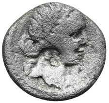 Moeda de prata Denário Enéias e Guerra de Tróia Dictator of Rome, Júlio César (48 a.C.) comprar usado  Enviando para Brazil