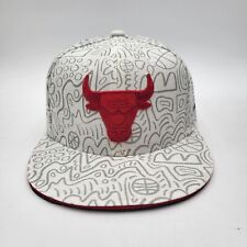 Chicago Bulls Kapelusz artystyczny Seria Snapback Cap Biały Czerwony Logo Kelly Knaga Męski na sprzedaż  Wysyłka do Poland