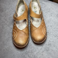 Naturalista tan clogs d'occasion  Expédié en Belgium