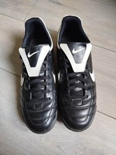 Chaussure foot cuir d'occasion  Rochefort