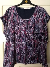 Shirt dunkelblau bunt gebraucht kaufen  Halbe
