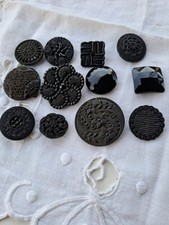 Lot boutons anciens d'occasion  Saint-Clair-du-Rhône