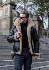 Giacca uomo nera usato Giacca uomo nera usato  Spedire a Italy