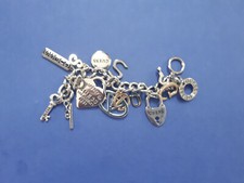 Bracelet guess 1981 d'occasion  Paris XVII
