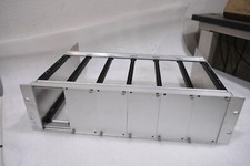 Rack mount chassis d'occasion  Expédié en Belgium
