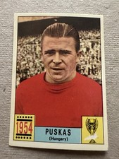 Figurina sticker puskas usato  Lecco