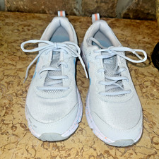 Size 8.5 new for sale  Belden