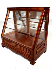 Casa de bonecas miniatura Bespaq nova vitrine espelhada de nogueira loja LEIA POR FAVOR comprar usado Casa de bonecas miniatura Bespaq nova vitrine espelhada de nogueira loja LEIA POR FAVOR comprar usado  Enviando para Brazil