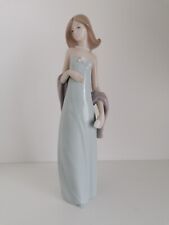 Lladro statuina donna usato  Palermo