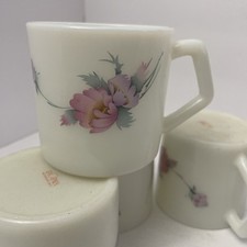 4 canecas vintage La Opala Hocking Fire King rosa flor, usado comprar usado  Enviando para Brazil