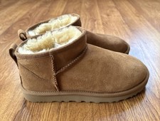 Ugg women classic for sale  Schererville