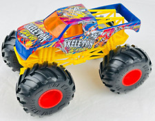 Hot Wheels Monster Trucks 1:24 Skeleton Crew Jam *Prateleira comprar usado  Enviando para Brazil