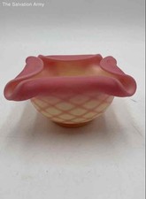 Suporte de vela decorativo de vidro birmanês Fenton com babados de diamante abajur de fada comprar usado Suporte de vela decorativo de vidro birmanês Fenton com babados de diamante abajur de fada comprar usado  Enviando para Brazil