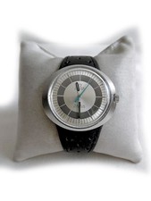 Schöne armbanduhr mega gebraucht kaufen Schöne armbanduhr mega gebraucht kaufen  Nürnberg