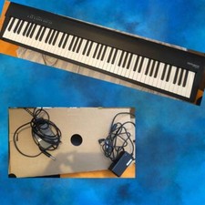 Piano digital portátil compacto Roland FP-30X preto, usado comprar usado  Enviando para Brazil