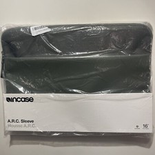 Capa Incase MacBook Pro 16" poliéster com zíper, verde, usado comprar usado  Enviando para Brazil