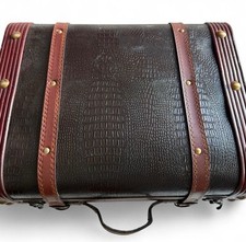 Chest for sale  Arlington