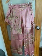 Three piece satin for sale  HULL