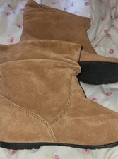 Bnwot emu short for sale  FLINT