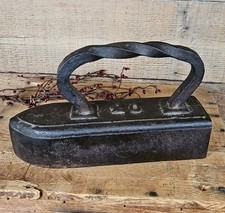 Ferro industrial antigo de 20 lb triste do século 19 com cabo torcido comprar usado  Enviando para Brazil
