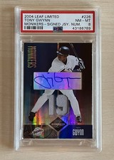 Cartão autografado Tony Gwynn 2004 Leaf Limited Game Worn 19 Swatch #226 PSA 8 POP 2 comprar usado  Enviando para Brazil