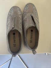 Floral glittery ladies for sale  READING