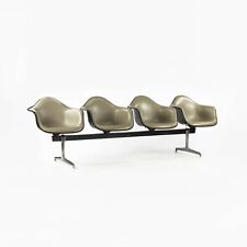 1984 Herman Miller Eames 3734 Banco Tandem Quatro Lugares Braço Shell Cinza Naugahyde  comprar usado  Enviando para Brazil