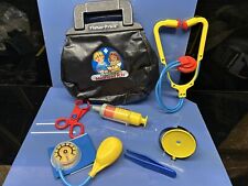 Kit médico Fisher Price de colección bolsa de médico enfermera juego juguete de juego simulación segunda mano  Embacar hacia Argentina