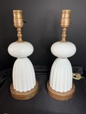 Conjunto de dois (2) abajures de mesa MCM branco MILK GLASS 13" comprar usado  Enviando para Brazil