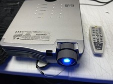 Proyector portátil XGA PLUS U5-232 con cables de alimentación y accesorios ¡funciona! segunda mano  Embacar hacia Mexico