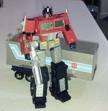 Transformers Netflix OPTIMUS PRIME com Trailer Siege War For Cybertron , usado comprar usado Transformers Netflix OPTIMUS PRIME com Trailer Siege War For Cybertron , usado comprar usado  Enviando para Brazil