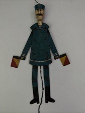 VINTAGE MARINHEIRO MARINHA METAL JUMPING JACK PUXAR CORDA HOMEM AO MAR BANDEIRAS BARCO DEC comprar usado  Enviando para Brazil