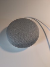 Google Home Mini Smart Speaker (1. Generation) – Kreide – UK mit Adapter Stecker comprar usado Google Home Mini Smart Speaker (1. Generation) – Kreide – UK mit Adapter Stecker comprar usado  Enviando para Brazil