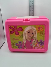 Lancheira de plástico rosa Barbie 2007 (SOMENTE LANCHEIRA). comprar usado Lancheira de plástico rosa Barbie 2007 (SOMENTE LANCHEIRA). comprar usado  Enviando para Brazil