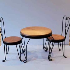 Mesa bistrô vintage de ferro forjado e madeira com duas cadeiras para ursos ou bonecas  comprar usado  Enviando para Brazil