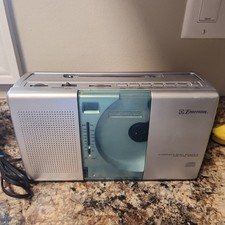 Leitor de CD portátil funcional Emerson PD5098 sintonizador de rádio AM/FM cabo leitor de CD, usado comprar usado Leitor de CD portátil funcional Emerson PD5098 sintonizador de rádio AM/FM cabo leitor de CD, usado comprar usado  Enviando para Brazil